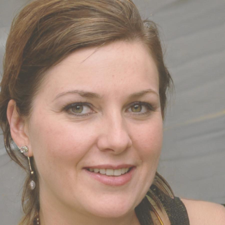 Maya Lindström, Lead UI Design Instructor